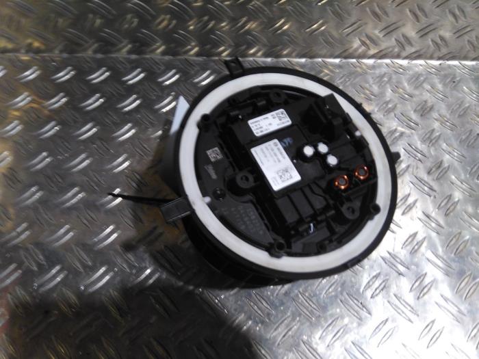 Kachel Ventilatiemotor van een Mercedes-Benz GLC (X253) 2.0 300 16V 4-Matic 2018