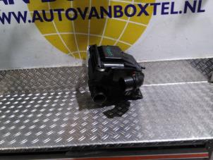 Gebruikte Luchtfilterhuis Dacia Duster (SR) 1.0 TCE 100 Bi-Fuel, Eco-G 12V Prijs € 50,82 Inclusief btw aangeboden door Autodemontagebedrijf van Boxtel