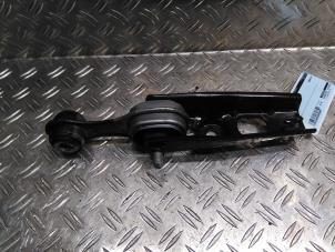 Gebruikte Motorsteun Dacia Duster (SR) 1.0 TCE 100 Bi-Fuel, Eco-G 12V Prijs € 25,41 Inclusief btw aangeboden door Autodemontagebedrijf van Boxtel