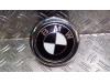 Embleem van een BMW 1 serie (F20), 2011 / 2019 116d 1.5 12V TwinPower, Hatchback, 4Dr, Diesel, 1.496cc, 85kW (116pk), RWD, B37D15A, 2015-03 / 2019-06, 1V71; 1V72; 1V91 2016