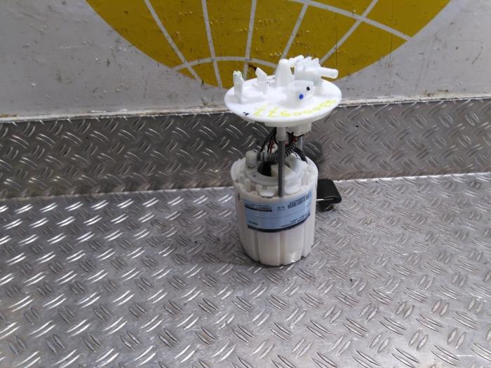 Gebruikte Tank element Pomp Kia Picanto (JA) 1.0 12V Prijs € 50,82 Inclusief btw aangeboden door Autodemontagebedrijf van Boxtel