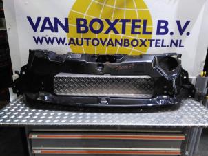 Gebruikte Frontpaneel Iveco New Daily VI 33S16, 35C16, 35S16 Prijs € 190,58 Inclusief btw aangeboden door Autodemontagebedrijf van Boxtel