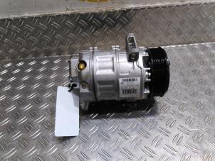 Gebruikte Aircopomp Renault Master III (EV/HV/UV/VA/VB/VD/VF/VG/VJ) 2.3 dCi 145 16V FWD Prijs € 254,10 Inclusief btw aangeboden door Autodemontagebedrijf van Boxtel