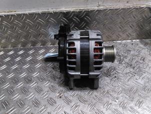 Gebruikte Dynamo Dacia Sandero III 1.0 TCe 90 12V Prijs € 84,00 Margeregeling aangeboden door Autodemontagebedrijf van Boxtel