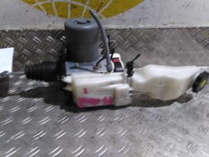 Gebruikte Rembekrachtiger Opel Astra K 1.2 Turbo 12V Prijs € 571,73 Inclusief btw aangeboden door Autodemontagebedrijf van Boxtel