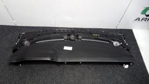 Gebruikte Dashboard Tesla Model X 100D Prijs € 508,20 Inclusief btw aangeboden door Autodemontagebedrijf van Boxtel