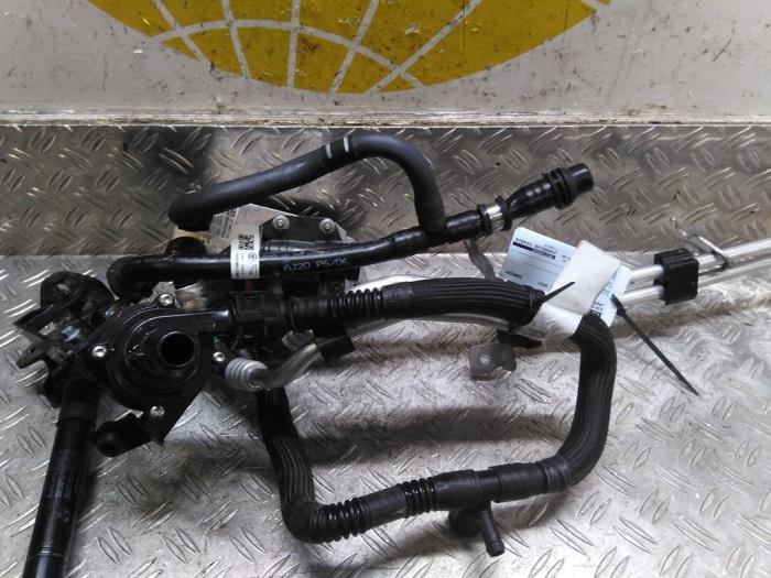 Gebruikte Airco Condensor Landrover Range Rover V (LK) 3.0 V6 P510e Prijs € 152,46 Inclusief btw aangeboden door Autodemontagebedrijf van Boxtel