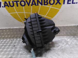 Gebruikte Luchtfilterhuis Landrover Range Rover V (LK) 3.0 V6 P510e Prijs € 127,05 Inclusief btw aangeboden door Autodemontagebedrijf van Boxtel