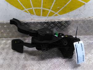 Gebruikte Gaspedaal Dacia Jogger 1.6 Hybrid 140 16V Prijs € 63,53 Inclusief btw aangeboden door Autodemontagebedrijf van Boxtel