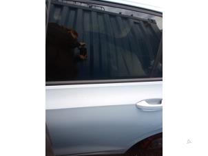 Gebruikte Deur 4Deurs links-achter Volkswagen Golf VIII (CD1) 2.0 GTI Clubsport 16V Prijs € 682,50 Margeregeling aangeboden door Autodemontagebedrijf van Boxtel