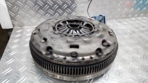 Gebruikte Dubbele massa vliegwiel Volkswagen Transporter T6 2.0 TDI 150 Prijs € 508,20 Inclusief btw aangeboden door Autodemontagebedrijf van Boxtel
