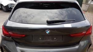 Gebruikte Achterklep BMW 1 serie (F40) 118i 1.5 TwinPower 12V Prijs € 525,00 Margeregeling aangeboden door Autodemontagebedrijf van Boxtel