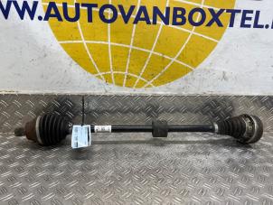 Gebruikte Aandrijfas rechts-voor Skoda Octavia (5EAA) 1.5 TSI Evo 16V Prijs € 262,50 Margeregeling aangeboden door Autodemontagebedrijf van Boxtel