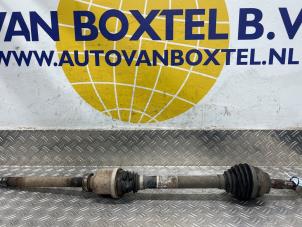 Gebruikte Steekas rechts-voor Peugeot Partner (GC/GF/GG/GJ/GK) 1.6 BlueHDi 100 Prijs € 105,00 Margeregeling aangeboden door Autodemontagebedrijf van Boxtel