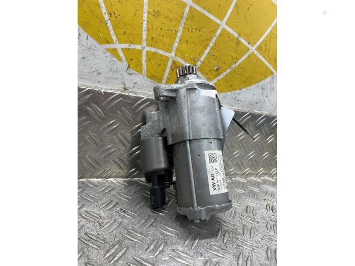 Gebruikte Startmotor Volkswagen Golf VIII (CD1) 2.0 TSI R 16V 4Motion Prijs € 42,00 Margeregeling aangeboden door Autodemontagebedrijf van Boxtel