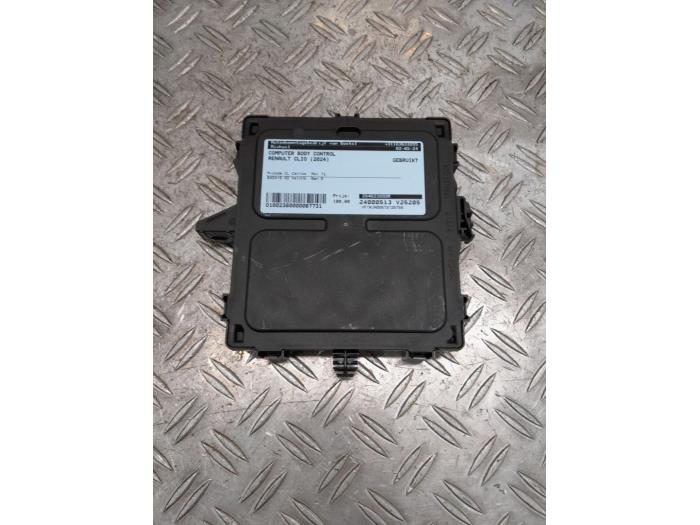 Gebruikte Bodycontrol Module Renault Clio V (RJAB) 1.0 SCe 65 12V Prijs € 84,00 Margeregeling aangeboden door Autodemontagebedrijf van Boxtel