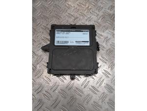 Gebruikte Bodycontrol Module Renault Clio V (RJAB) 1.0 SCe 65 12V Prijs € 105,00 Margeregeling aangeboden door Autodemontagebedrijf van Boxtel