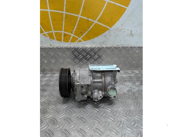 Gebruikte Aircopomp Volkswagen Polo VI (AW1) 1.6 TDI 16V 95 Prijs € 84,00 Margeregeling aangeboden door Autodemontagebedrijf van Boxtel