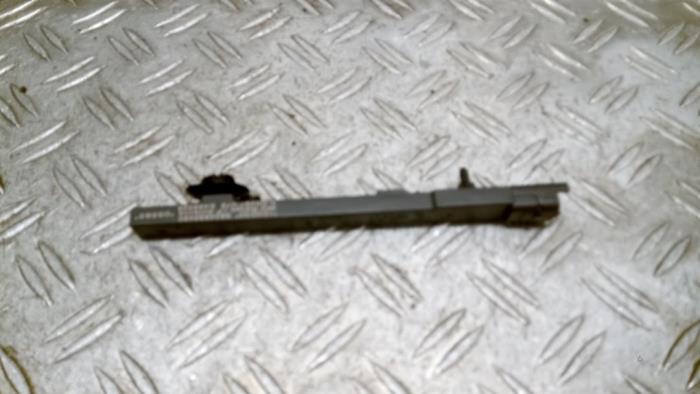 Antenne van een Peugeot 208 II (UB/UH/UP) 1.2 Vti 12V PureTech 75 2023