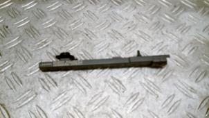 Gebruikte Antenne Peugeot 208 II (UB/UH/UP) 1.2 Vti 12V PureTech 75 Prijs € 10,50 Margeregeling aangeboden door Autodemontagebedrijf van Boxtel