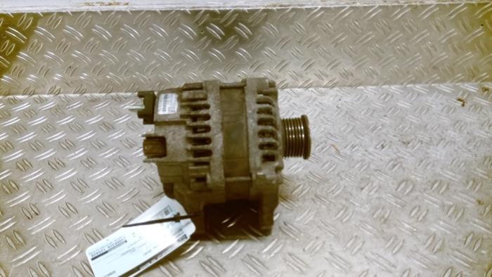 Gebruikte Dynamo Mercedes Vito (447.6) 1.6 111 CDI 16V Prijs € 58,80 Margeregeling aangeboden door Autodemontagebedrijf van Boxtel