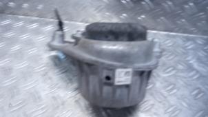 Gebruikte Motorrubber Mercedes C Estate (S206) C-200 1.5 EQ Boost Prijs € 52,50 Margeregeling aangeboden door Autodemontagebedrijf van Boxtel