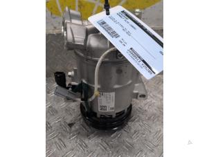 Gebruikte Aircopomp Renault Clio V (RJAB) 1.0 SCe 65 12V Prijs € 105,00 Margeregeling aangeboden door Autodemontagebedrijf van Boxtel