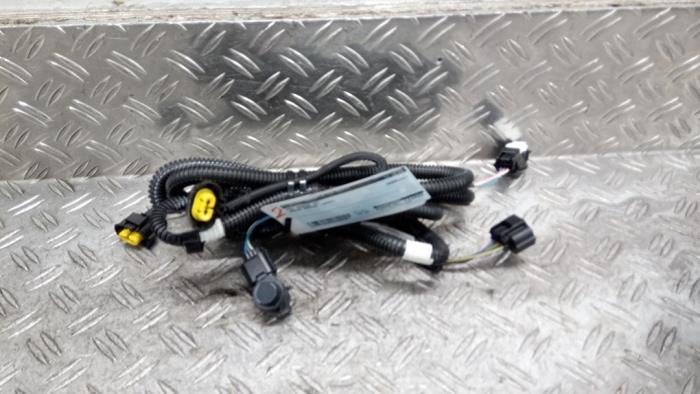Gebruikte PDC Sensor Set Dacia Duster (SR) 1.3 TCE 130 16V Prijs € 126,00 Margeregeling aangeboden door Autodemontagebedrijf van Boxtel