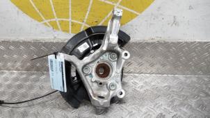 Gebruikte Fusee links-voor Kia Niro II (SG2) e-Niro 64.8 kWh Prijs € 210,00 Margeregeling aangeboden door Autodemontagebedrijf van Boxtel