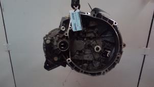 Gebruikte Versnellingsbak Opel Corsa F (UB/UH/UP) 1.2 12V 75 Prijs € 262,50 Margeregeling aangeboden door Autodemontagebedrijf van Boxtel