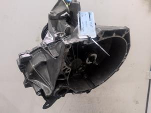 Gebruikte Versnellingsbak Ford Transit Courier 1.0 Ti-VCT EcoBoost 12V Prijs € 577,50 Margeregeling aangeboden door Autodemontagebedrijf van Boxtel