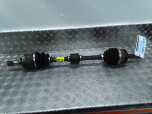 Gebruikte Steekas links-voor Kia Stonic (YB) 1.0i T-GDi 12V Eco-Dynamics+ Prijs € 157,50 Margeregeling aangeboden door Autodemontagebedrijf van Boxtel