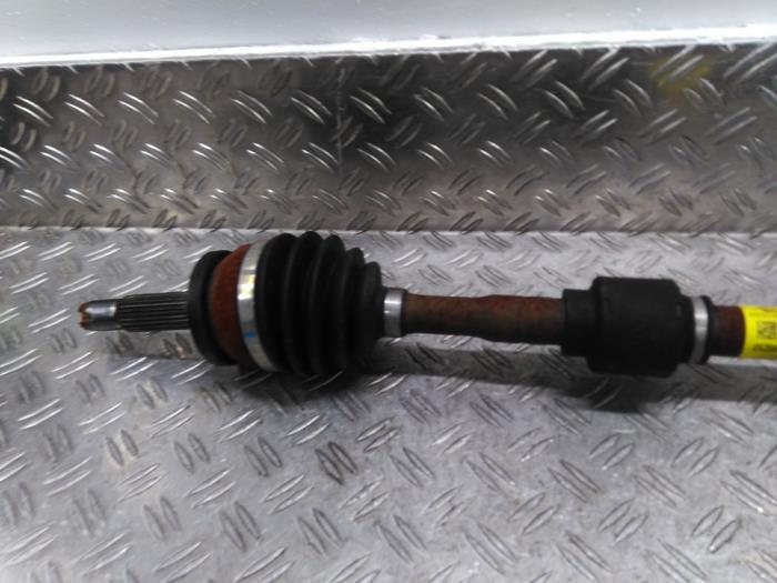 Aandrijfas rechts-voor van een Kia Stonic (YB) 1.0i T-GDi 12V Eco-Dynamics+ 2022