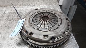 Gebruikte Vliegwiel dubbele massa Volkswagen Golf VIII (CD1) 1.5 TSI BlueMotion 16V Prijs € 157,50 Margeregeling aangeboden door Autodemontagebedrijf van Boxtel