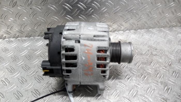 Gebruikte Dynamo Audi Q3 (F3B) 1.5 35 TFSI 16V Prijs € 58,80 Margeregeling aangeboden door Autodemontagebedrijf van Boxtel
