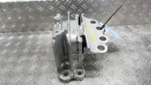 Gebruikte Motorsteun Ford Transit Custom 2.0 EcoBlue 170 Prijs € 52,50 Margeregeling aangeboden door Autodemontagebedrijf van Boxtel