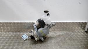 Gebruikte Rembol Renault Arkana (RJLL) 1.6 E-Tech 145 16V Prijs € 262,50 Margeregeling aangeboden door Autodemontagebedrijf van Boxtel