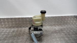 Gebruikte Stuurpomp Dacia Sandero II 0.9 TCE 12V Prijs € 183,75 Margeregeling aangeboden door Autodemontagebedrijf van Boxtel