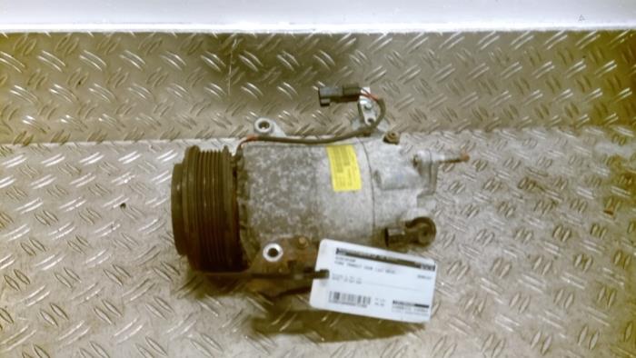 Gebruikte Aircopomp Ford Transit Courier 1.0 Ti-VCT EcoBoost 12V Prijs € 52,50 Margeregeling aangeboden door Autodemontagebedrijf van Boxtel