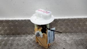 Gebruikte Tank element Pomp Renault Trafic (1FL/2FL/3FL/4FL) 2.0 dCi 16V 170 Prijs € 105,00 Margeregeling aangeboden door Autodemontagebedrijf van Boxtel