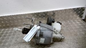 Gebruikte Rembol Renault Clio V (RJAB) 1.6 E-Tech 140 16V Prijs € 315,00 Margeregeling aangeboden door Autodemontagebedrijf van Boxtel