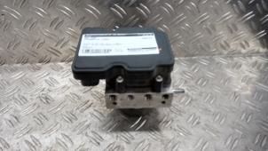 Gebruikte ABS Pomp Citroen C3 (SX/SW) 1.5 Blue HDi 100 16V Prijs € 105,00 Margeregeling aangeboden door Autodemontagebedrijf van Boxtel