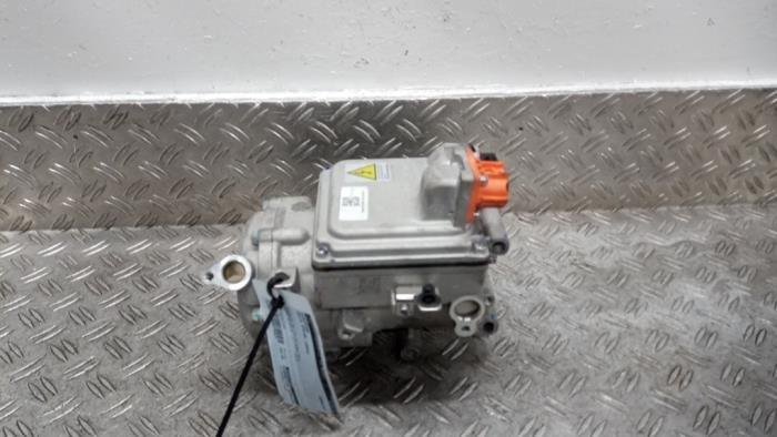 Gebruikte Pomp Airco Dacia Spring 65 Prijs € 367,50 Margeregeling aangeboden door Autodemontagebedrijf van Boxtel