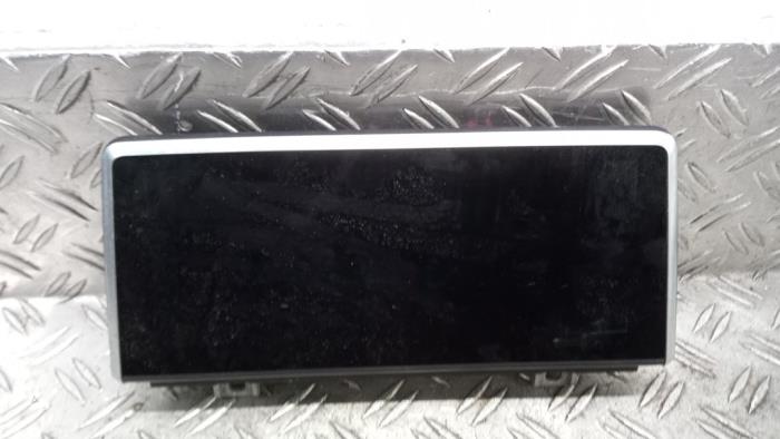 Navigatie Display van een BMW 2 serie Gran Tourer (F46) 218i 1.5 TwinPower Turbo 12V 2017