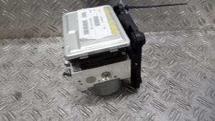 Gebruikte ABS Pomp Volkswagen T-Roc I 1.0 TSI 12V Prijs € 105,00 Margeregeling aangeboden door Autodemontagebedrijf van Boxtel