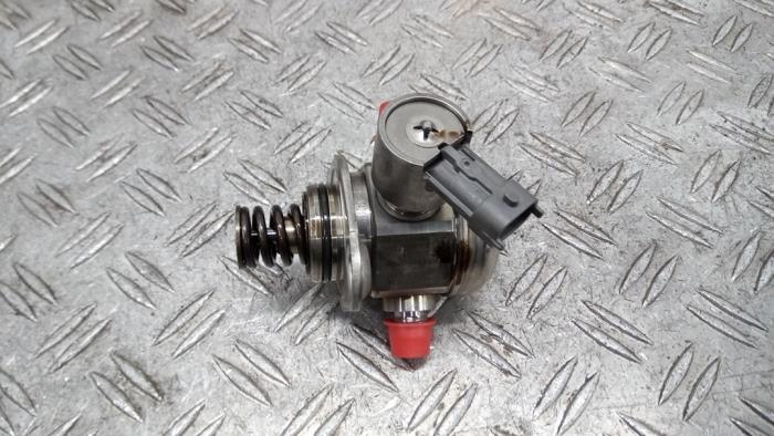 Gebruikte Hogedrukpomp Ford Focus 3 Wagon 1.6 SCTi 16V Prijs € 78,75 Margeregeling aangeboden door Autodemontagebedrijf van Boxtel