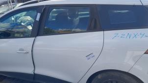 Gebruikte Deur 4Deurs links-achter Renault Clio IV Estate/Grandtour (7R) 1.5 Energy dCi 90 FAP Prijs € 262,50 Margeregeling aangeboden door Autodemontagebedrijf van Boxtel