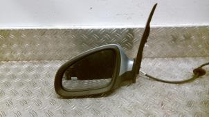 Gebruikte Spiegel Buiten links Opel Astra J Sports Tourer (PD8/PE8/PF8) 1.4 Turbo 16V ecoFLEX 140 Prijs € 31,50 Margeregeling aangeboden door Autodemontagebedrijf van Boxtel