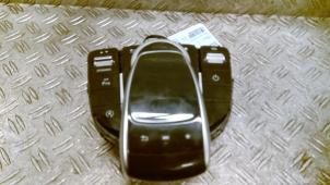 Gebruikte Regelunit Multi Media Mercedes V (447.8) 2.0 220 CDI, 220d 16V Prijs € 157,50 Margeregeling aangeboden door Autodemontagebedrijf van Boxtel