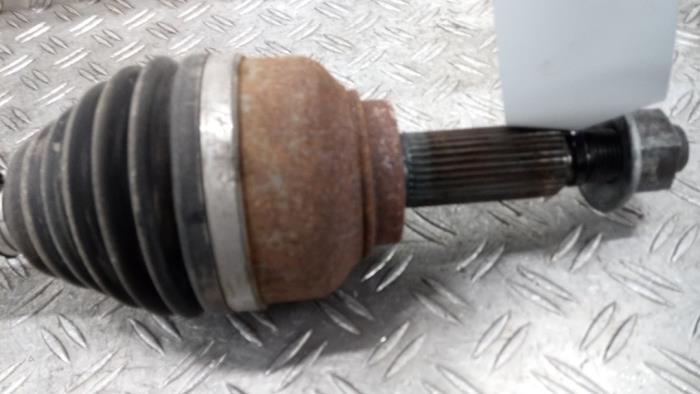 Aandrijfas links-voor van een Ford Transit 2.0 TDCi 16V Eco Blue 170 RWD 2023